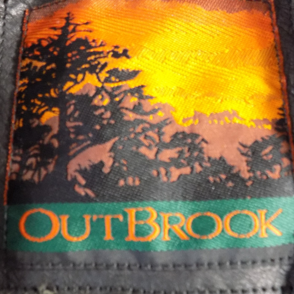 Outbrook Leather Trench Coat. - Picture 6 of 6